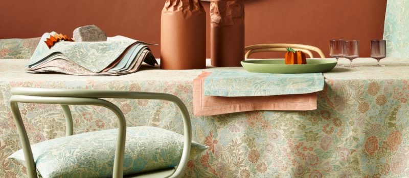 Plaids, cushions, table linen & more. 